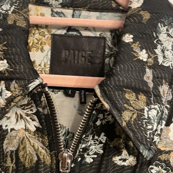 PAIGE - Cropped Floral Jacket - Picture 3 of 5